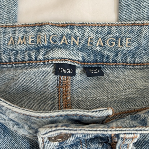 American Eagle Mom Jean Distressed Light Blue Jeans size 0 inseam 29” - Picture 4 of 6